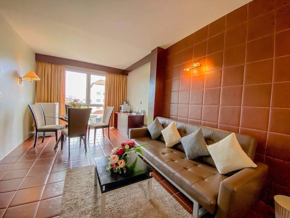 Sino Suite - Photo 6
