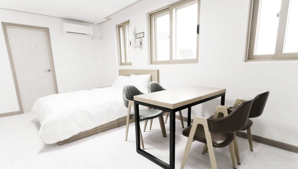 Deluxe Double Room photo 3