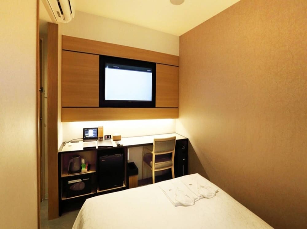 Standard Double Room - Photo 13