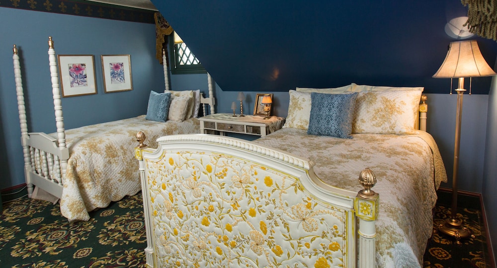 Grand Suite, 3 Bedrooms, City View photo 2