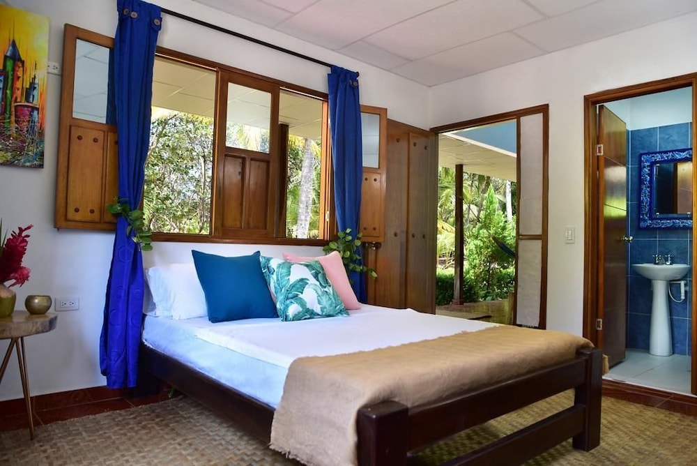 Comfort Suite, 1 Double Bed, Ensuite, Beachfront