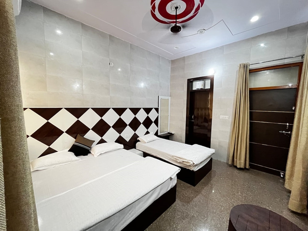 Standard Triple Room, Balcony