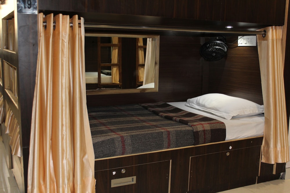 Economy Shared Dormitory, City View photo 1