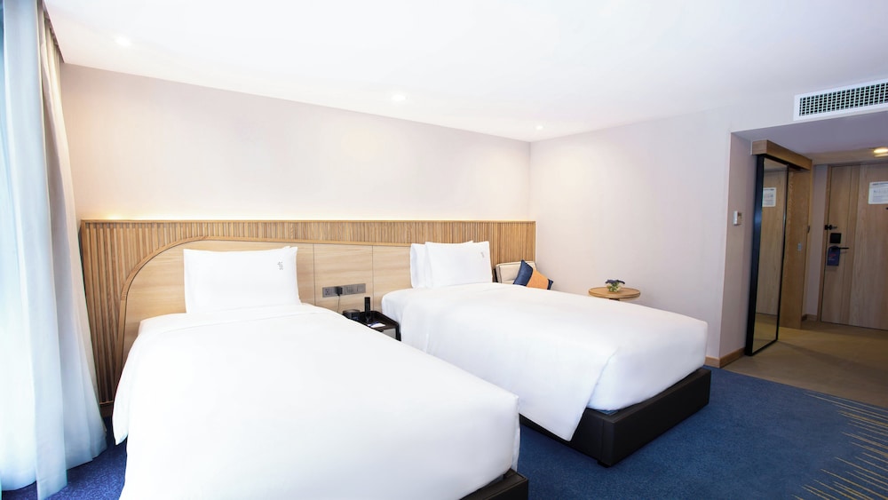 Standard Room, 2 Twin Beds (Free Breakfast)