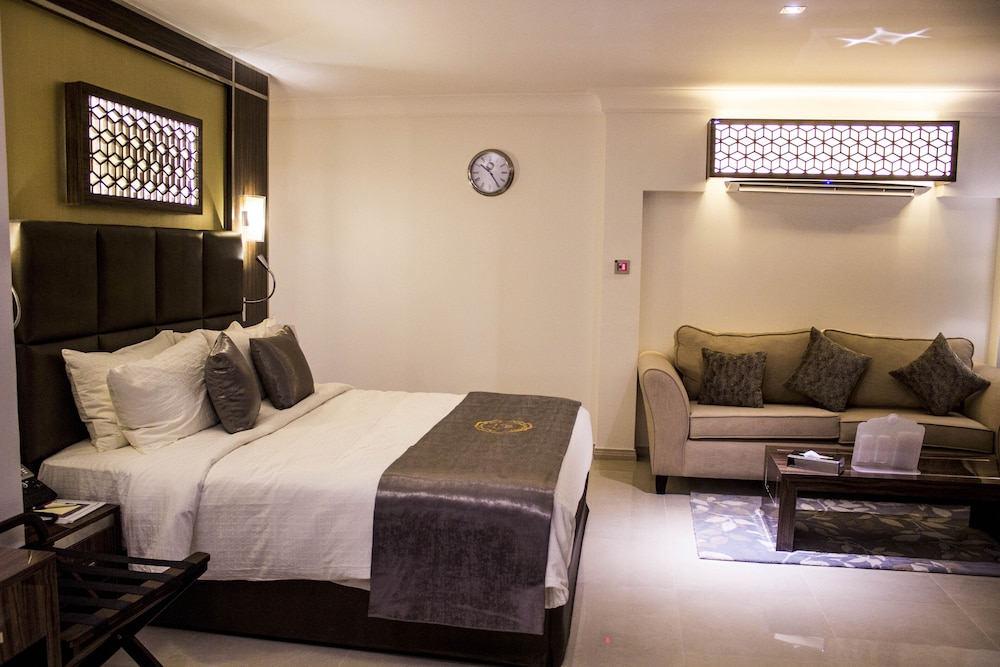 Royal Suite - Photo 1