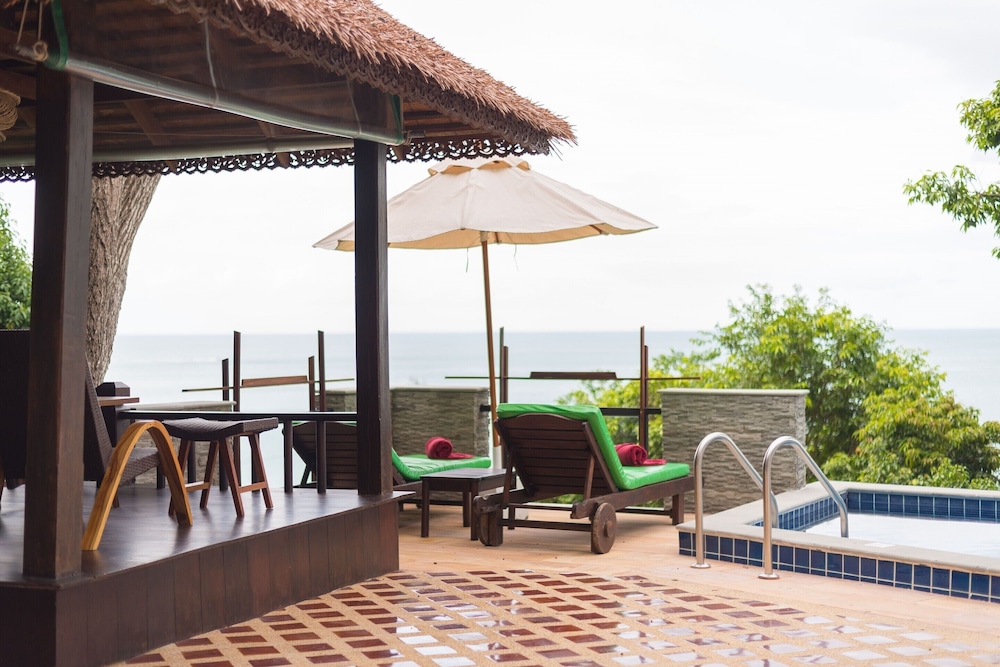 Executive Pool Suite, Sea View - Photo 12