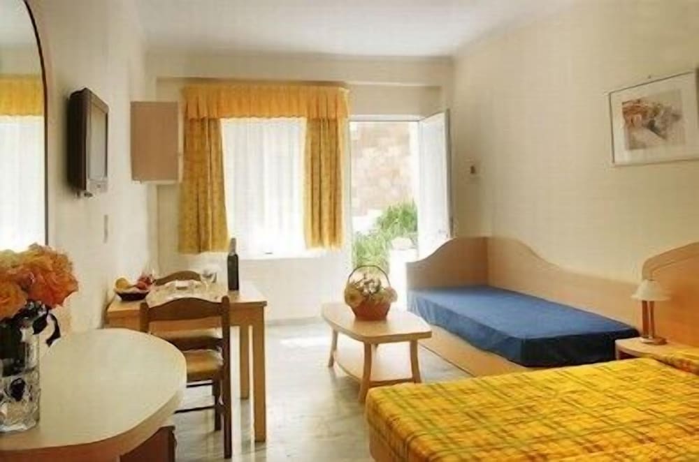Standard Room - Photo 6