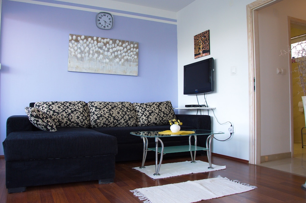 Comfort Apartment, 2 Bedrooms (1M4P)