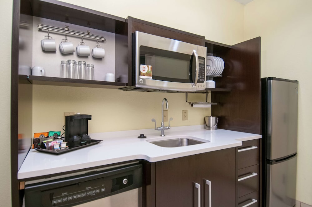 Suite, Accessible, Non Smoking photo 3