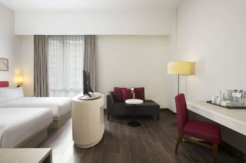 Deluxe Room, 2 Twin Beds photo 2