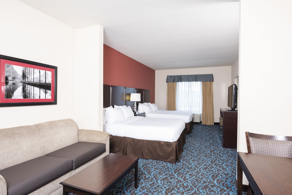 Suite, 2 Queen Beds, Accessible (Comm, Mobil, Accessible Tub) - Photo 1