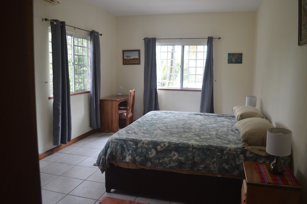 Executive Bungalow photo 1