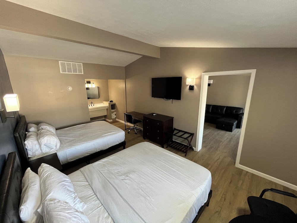 Signature Suite, 1 Bedroom, Kitchenette photo 3