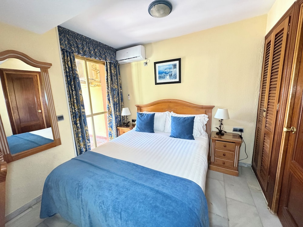 Classic Apartment, 1 Bedroom, Terrace, Sea View