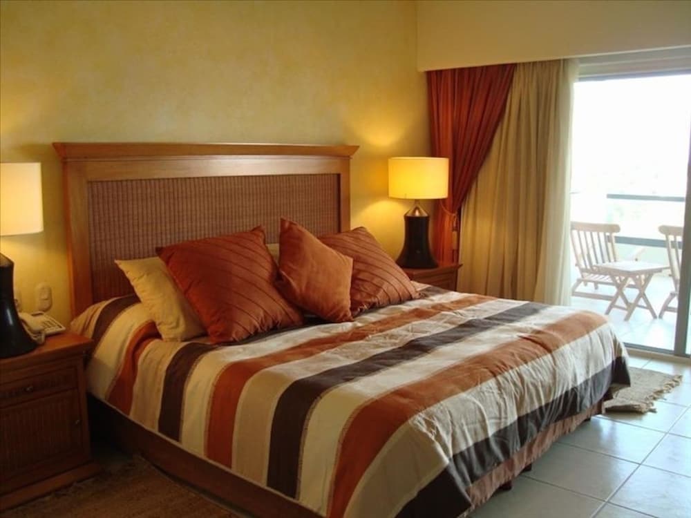 Luxury Suite, 2 Bedrooms, Accessible, Bay View