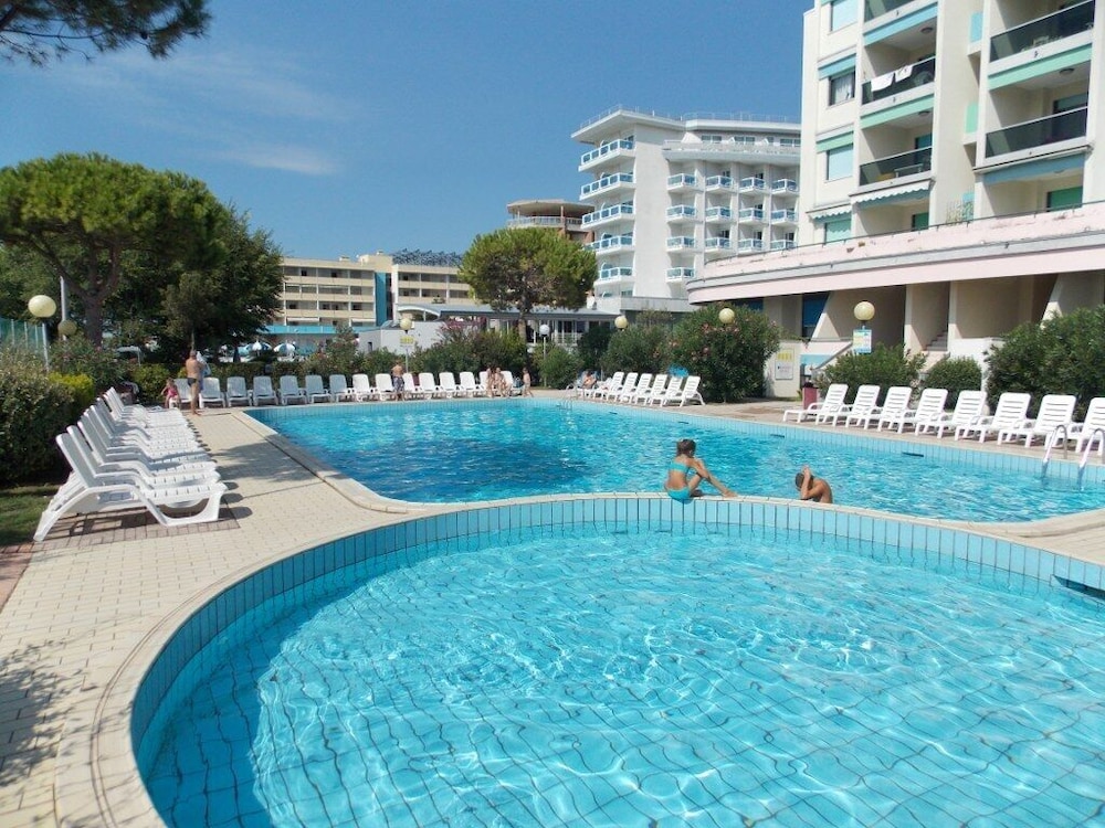 Apartment, 2 Bedrooms, Balcony