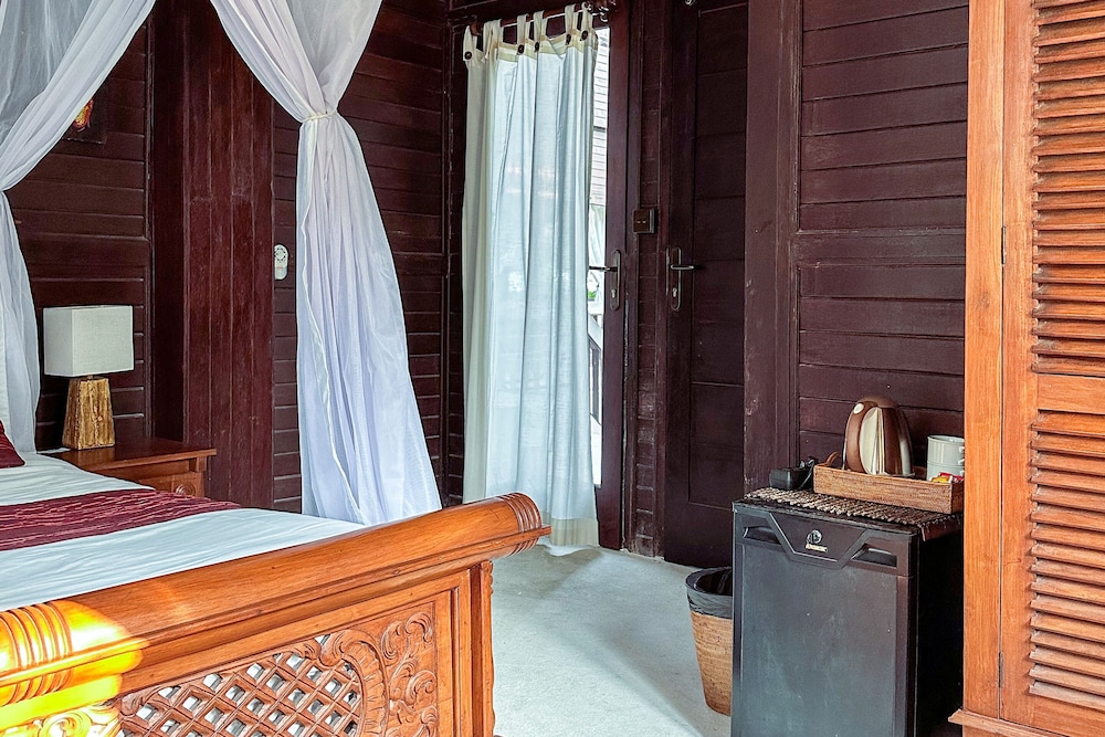 Double Room with Alley View - Photo 9