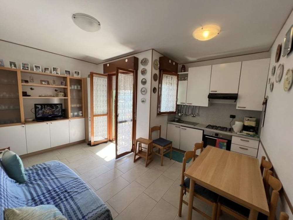 Apartment, 2 Bedrooms, Balcony