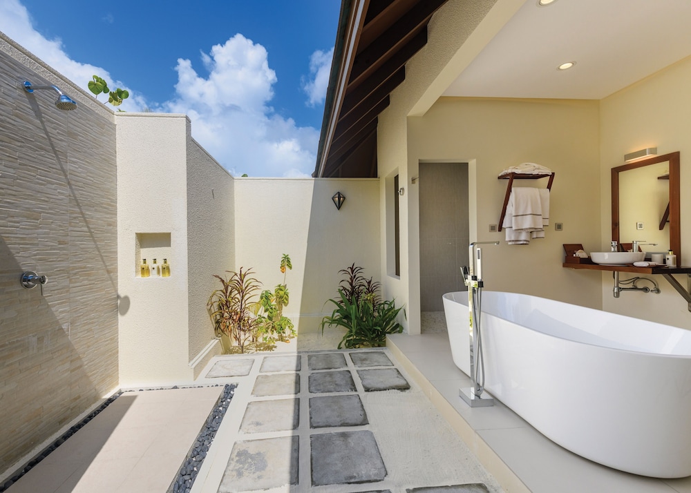 Family Beach Villa (Private Pool) - Photo 8
