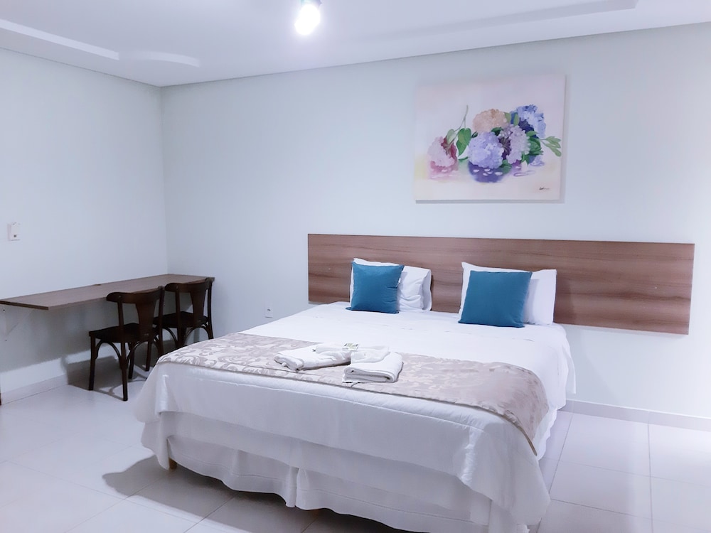 Deluxe Double or Twin Room photo 1