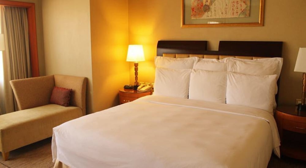 Business Suite - Photo 5