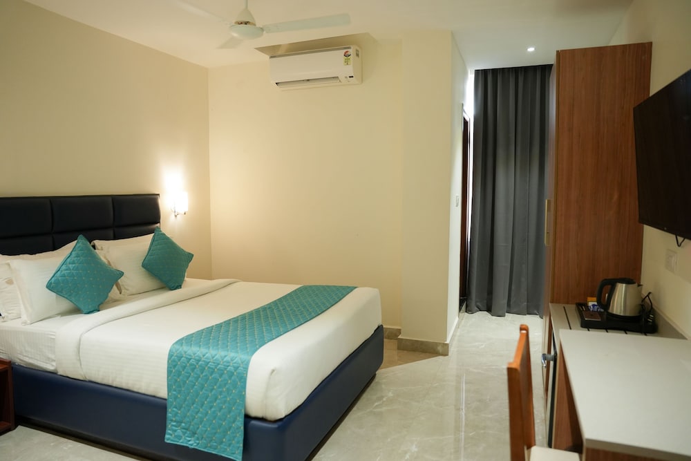 Premium Double Room, City View