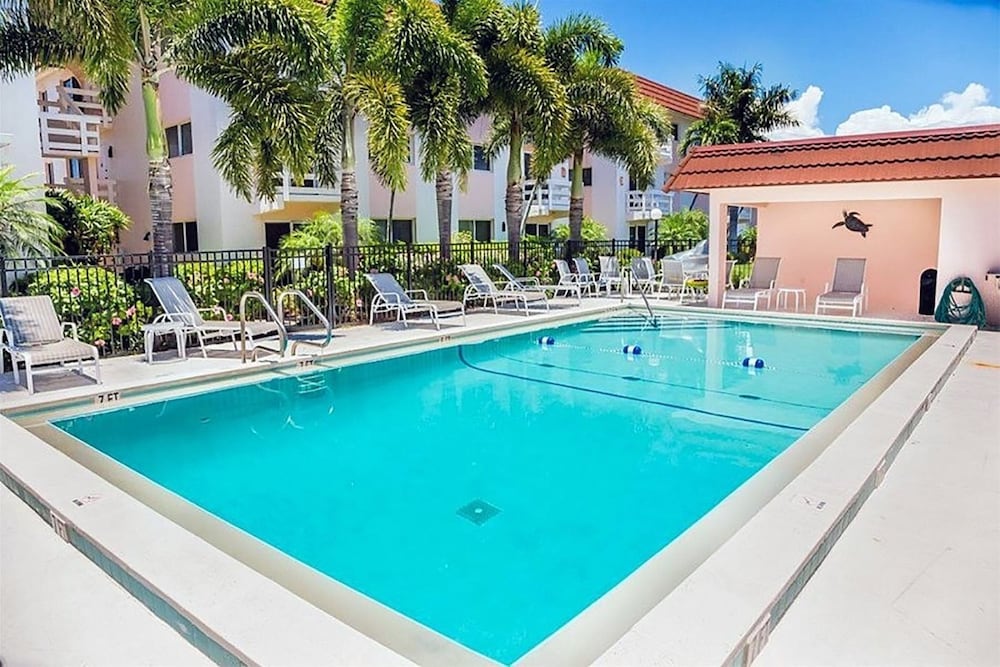 Condo (Spanish Cay B4) photo 2