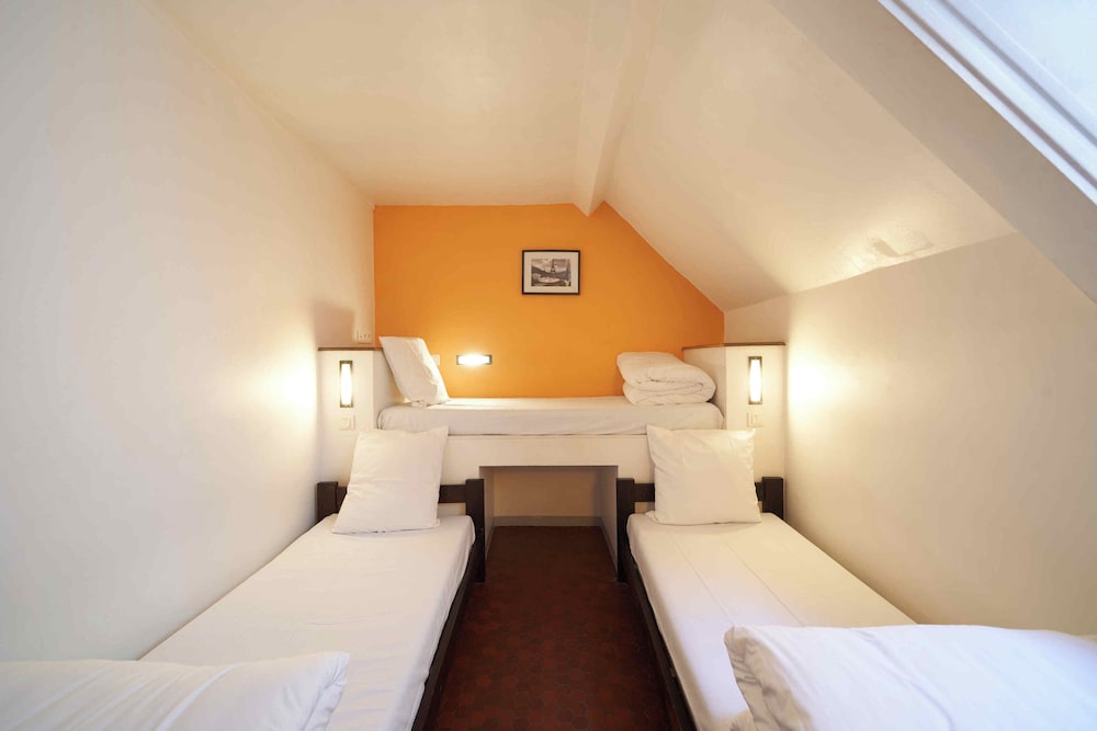 Triple Room, Shared Bathroom photo 1