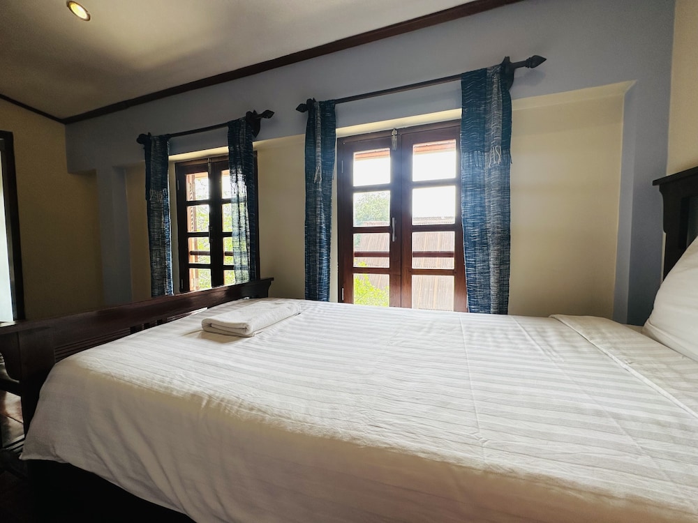Deluxe Twin Room - Photo 12