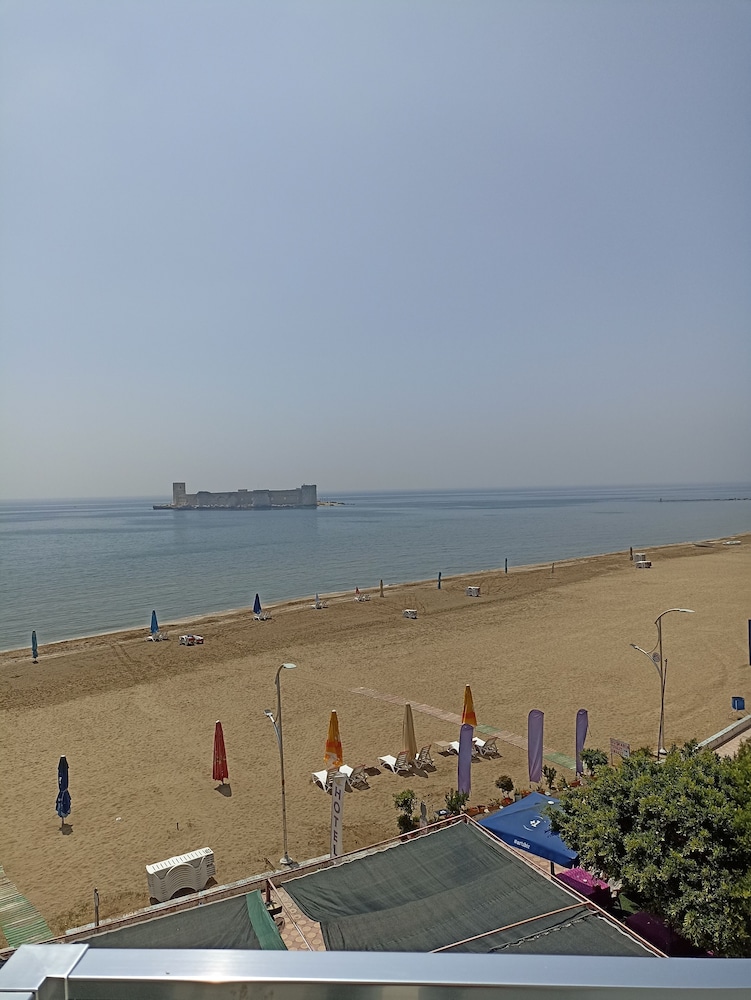 Standard Quadruple Room, Refrigerator, Sea View