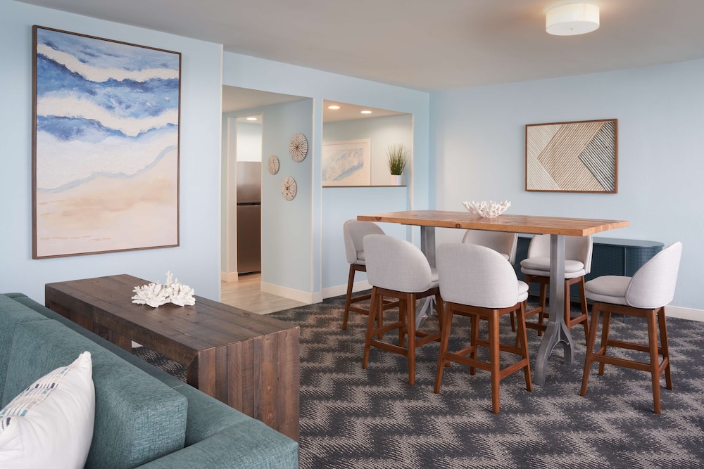 Suite, 1 Bedroom, Oceanfront photo 3