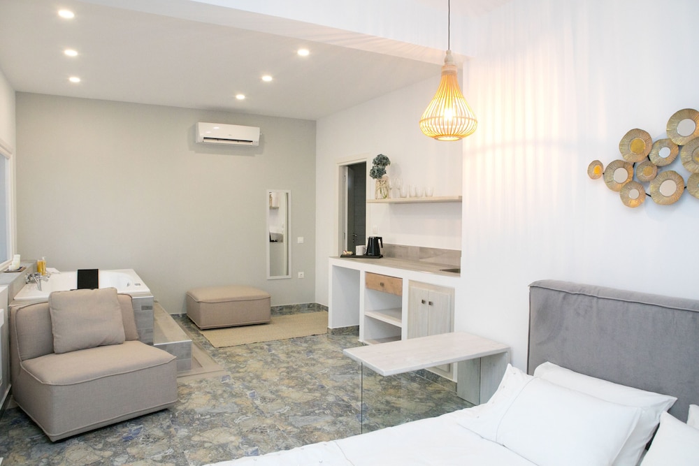 Suite, Sea View - Photo 9