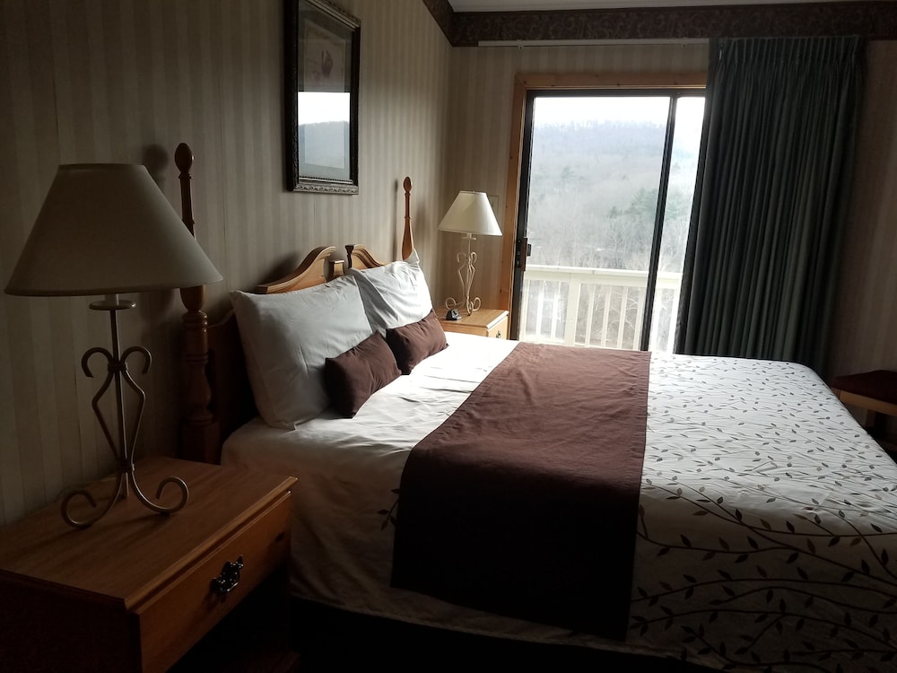 Condo, Multiple Beds, Non Smoking, Mountain View photo 1