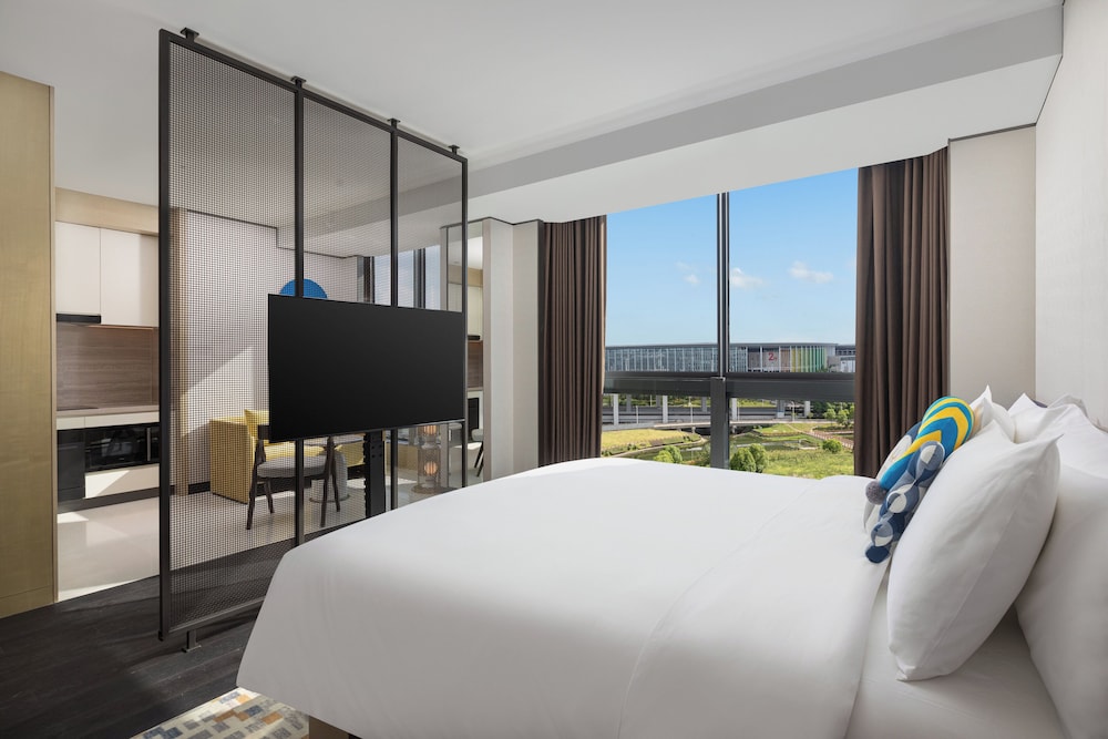 Premium Room, 1 King Bed