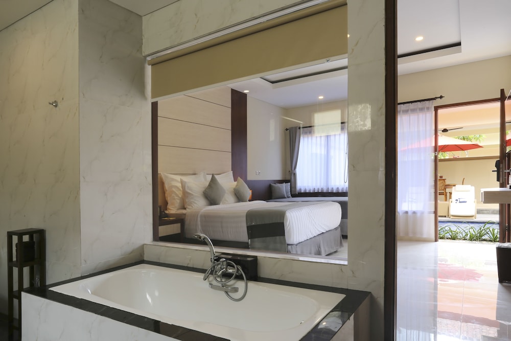 Villa, 2 Bedrooms, Private Pool - Photo 2
