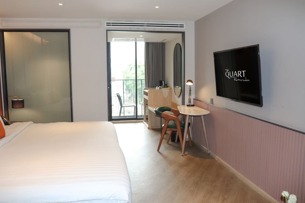 Deluxe Room, Canal View, Corner photo 2
