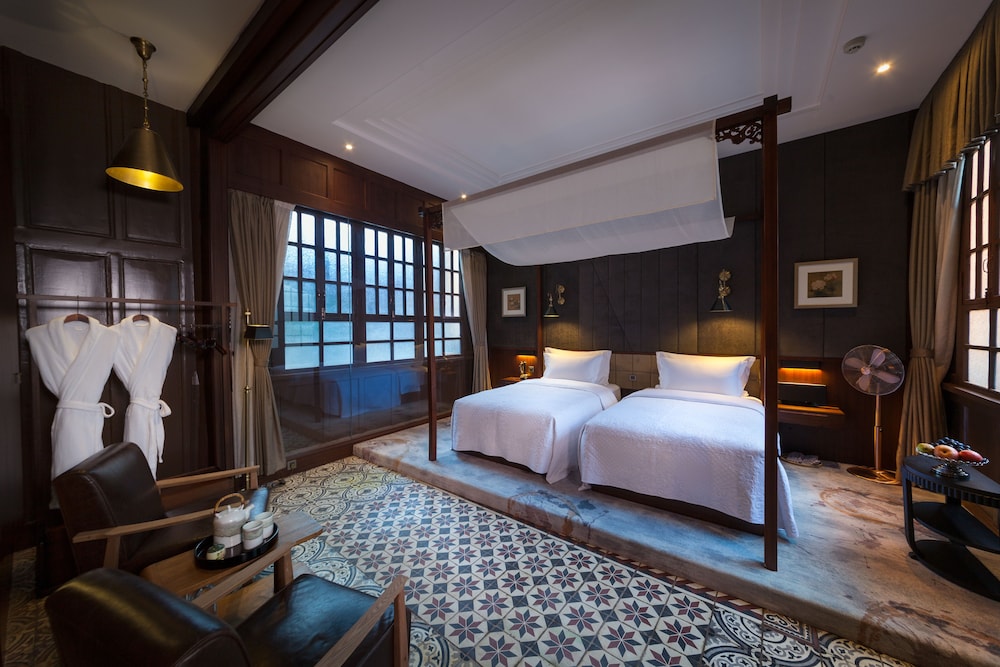 Deluxe Double or Twin Room photo 1