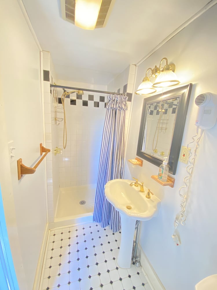 Deluxe Room, Private Bathroom, Mountain View photo 2