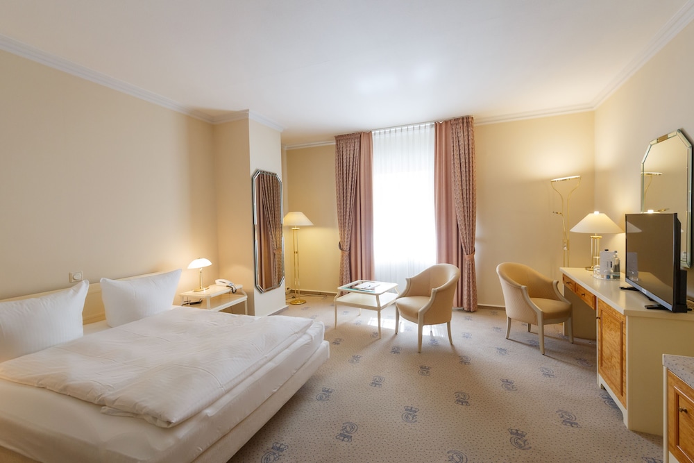 Double or Twin Room - Photo 1
