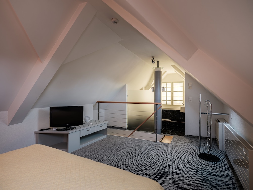 Junior Suite, 2 Bedrooms (Duplex) - Photo 7