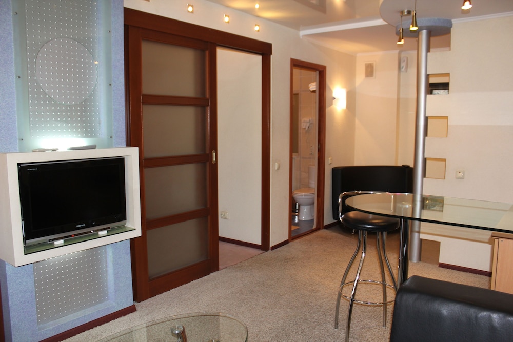 Business Suite photo 2