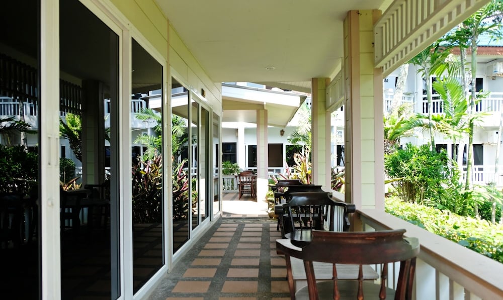 Bungalow, Pool View - Photo 11