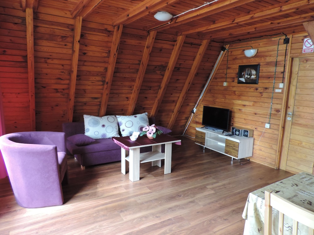 Deluxe Chalet, 2 Bedrooms photo 1