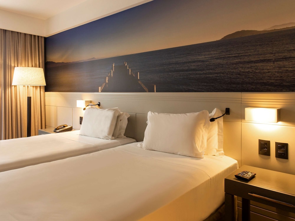 Standard Twin Room, 2 Twin Beds, Partial Ocean View - Photo 3