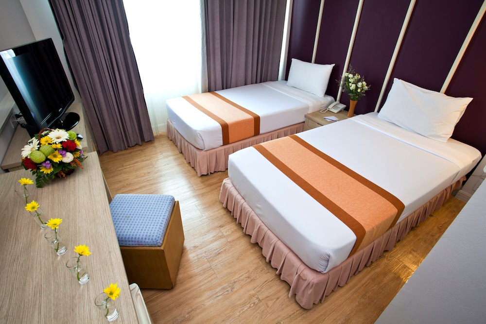 Superior Double Or Twin Room, 1 Bedroom, Poolside