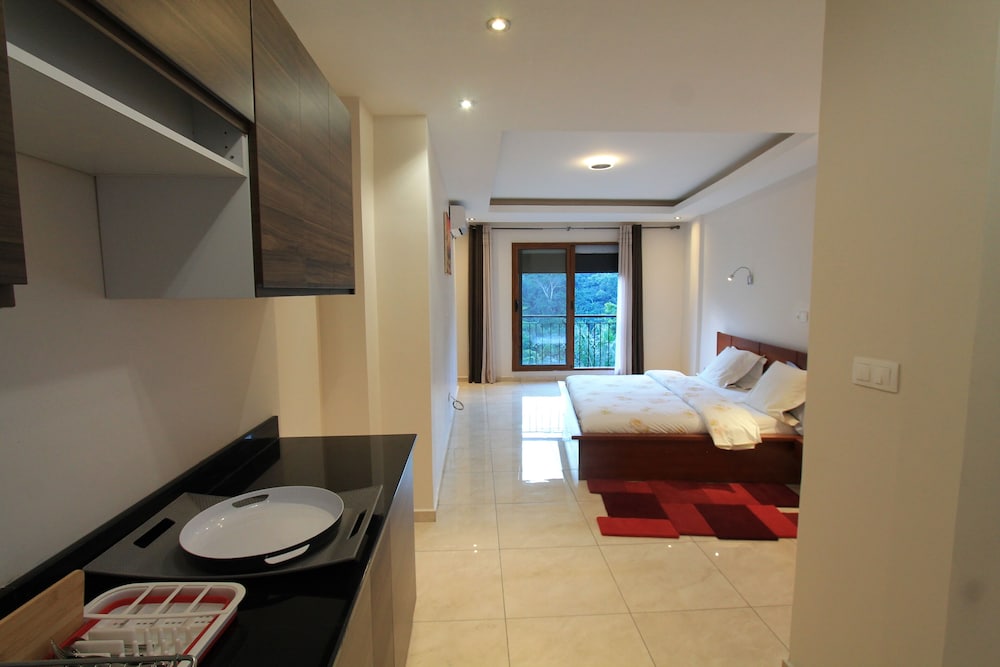 Executive Studio Suite