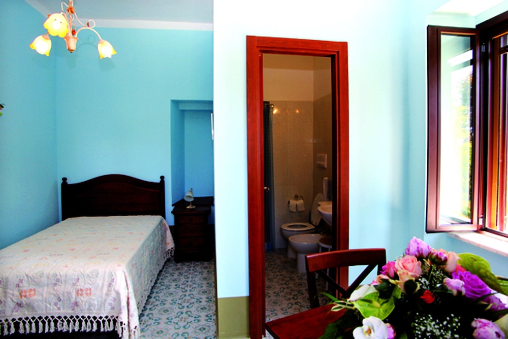 Junior Suite, 2 Bathrooms photo 2