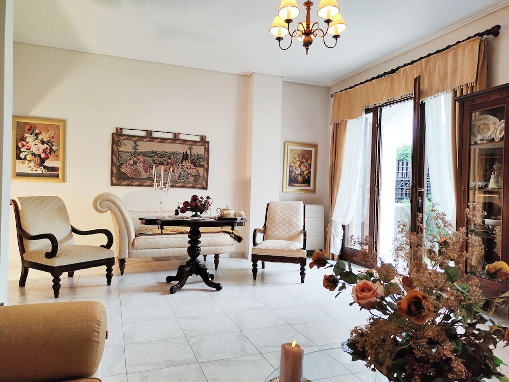 Classic Apartment