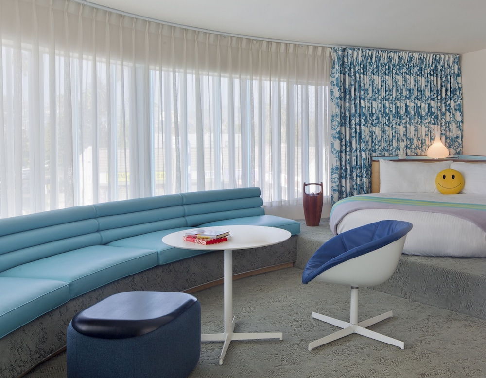 Romantic Suite (Round Bed)
