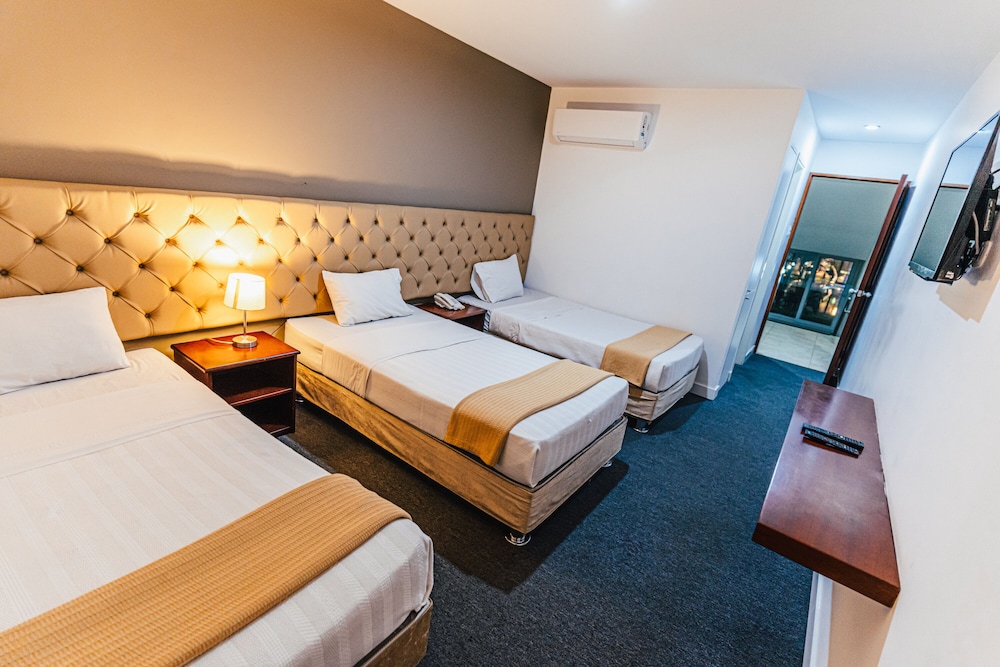 Triple Room photo 2